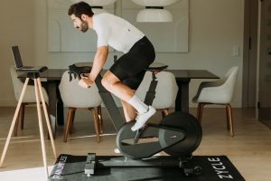 Guía para comprar la ZBike Infinity, la bicicleta indoor más realista de ZYCLE